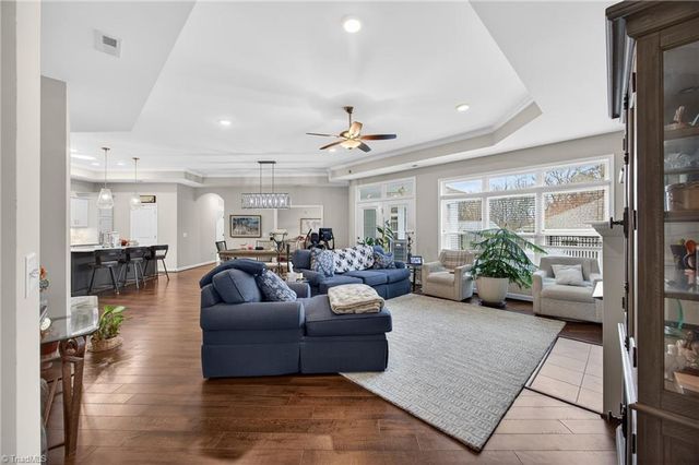 2415 Albemarle Court, Winston-salem, NC 27106