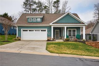 2415 Albemarle Court, Winston-salem, NC 27106