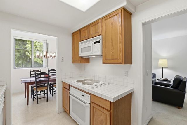 144 S 3rd Street 321, San Jose, CA 95112