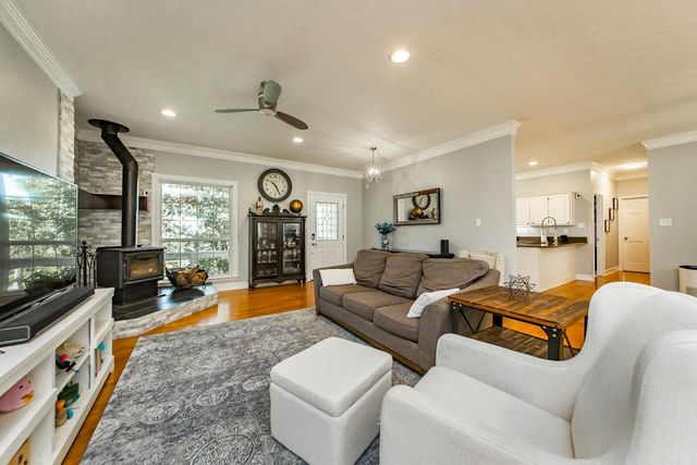 3045 Lewisburg Road, Austin, AR 72007