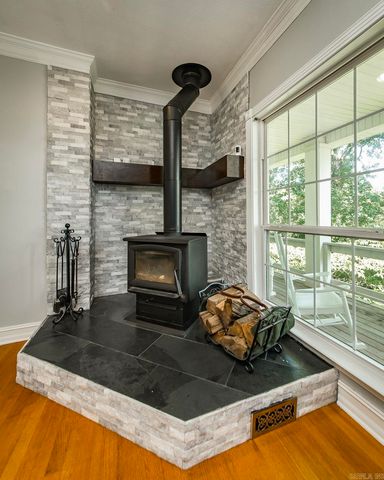 3045 Lewisburg Road, Austin, AR 72007