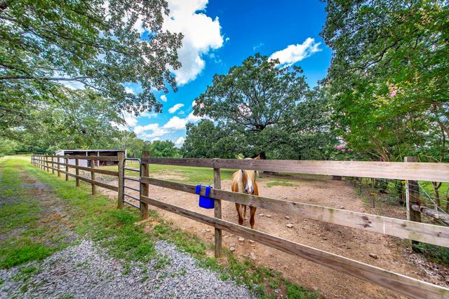 3045 Lewisburg Road, Austin, AR 72007