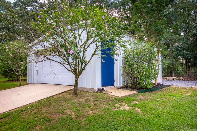 3045 Lewisburg Road, Austin, AR 72007