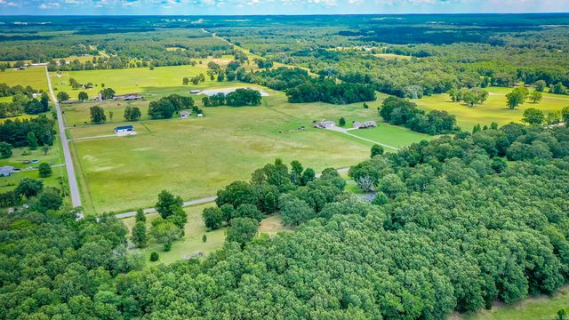 3045 Lewisburg Road, Austin, AR 72007