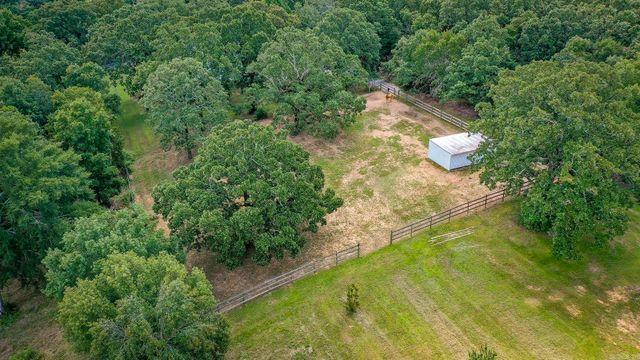 3045 Lewisburg Road, Austin, AR 72007