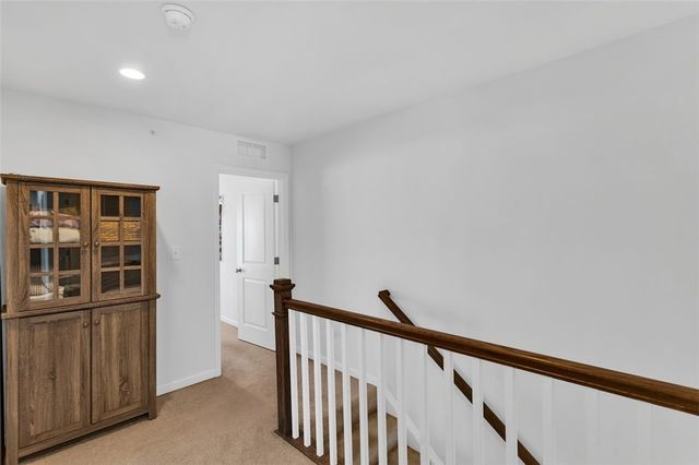 1133 Sray Ln, South Fayette, PA 15017