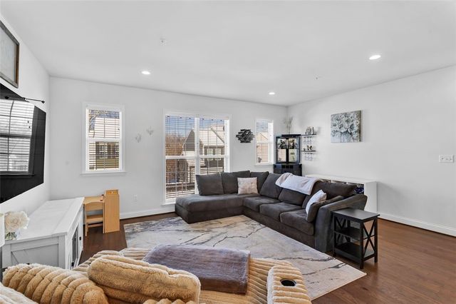 1133 Sray Ln, South Fayette, PA 15017