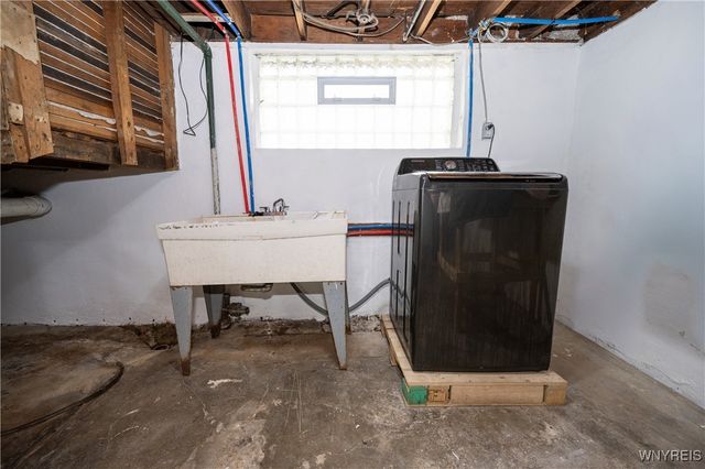 92 Laird Avenue, Buffalo, NY 14207