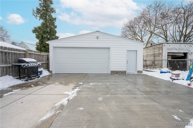 92 Laird Avenue, Buffalo, NY 14207