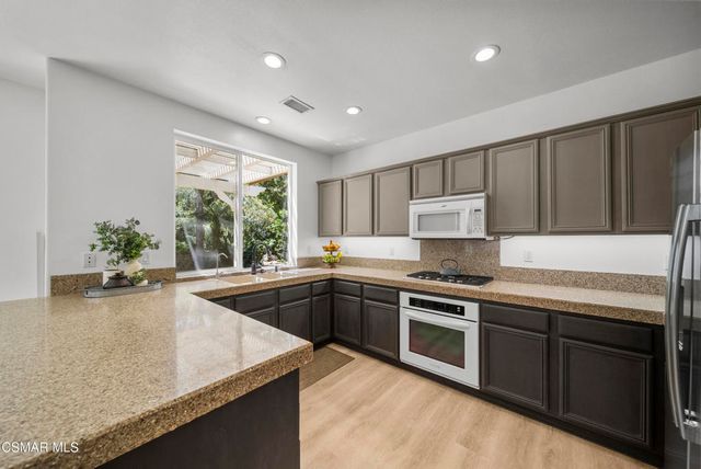 3216 Desert Sage Court, Simi Valley, CA 93065