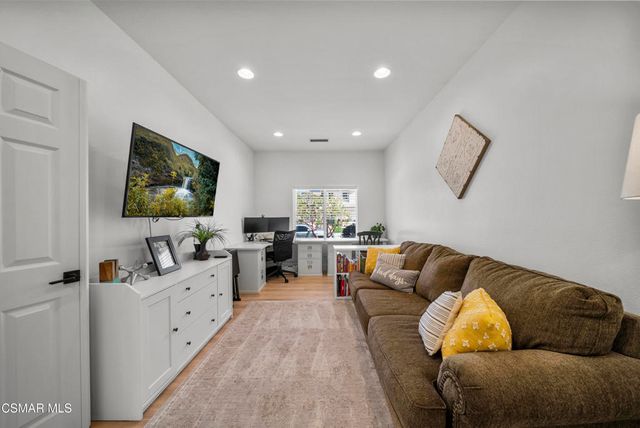 3216 Desert Sage Court, Simi Valley, CA 93065