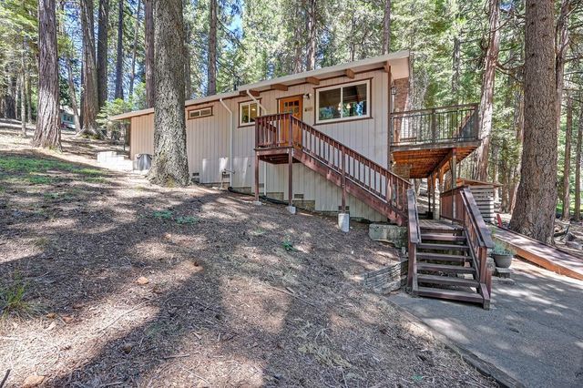 3301 Hazel St, Pollock Pines, CA 95726