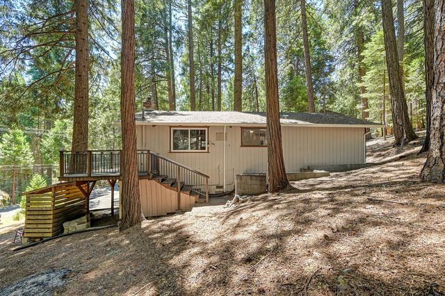 3301 Hazel St, Pollock Pines, CA 95726