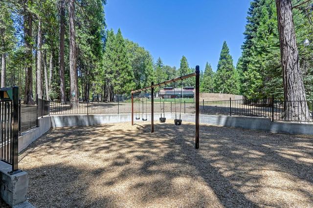 3301 Hazel St, Pollock Pines, CA 95726