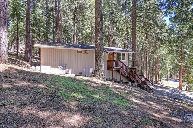 3301 Hazel St, Pollock Pines, CA 95726