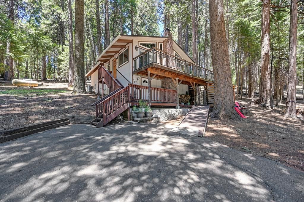 3301 Hazel St, Pollock Pines, CA 95726