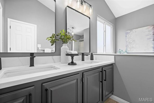 7132 Oak Stream, O'fallon, MO 63303