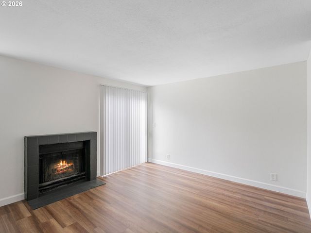 4461 Sw GARDEN HOME Rd, Portland, OR 97219