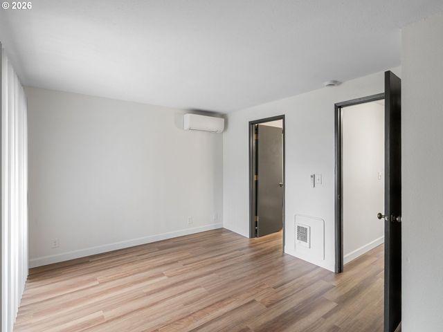 4461 Sw GARDEN HOME Rd, Portland, OR 97219