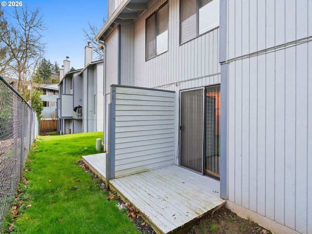 4461 Sw GARDEN HOME Rd, Portland, OR 97219