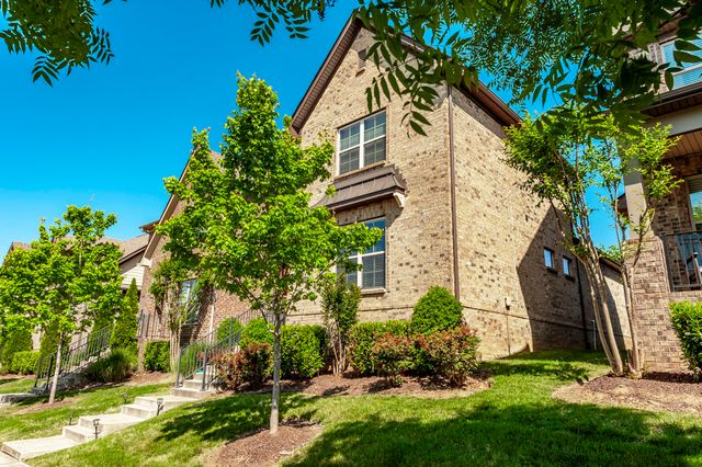 1118 Kennesaw Blvd, Gallatin, TN 37066