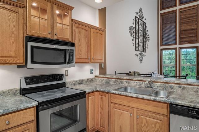 141 Canyon Creek Circle, Moscow Mills, MO 63362