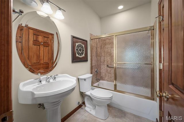 141 Canyon Creek Circle, Moscow Mills, MO 63362