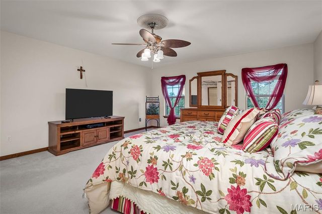 141 Canyon Creek Circle, Moscow Mills, MO 63362