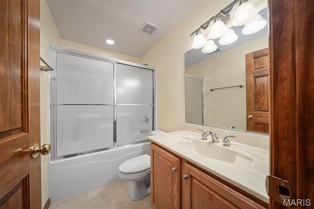 141 Canyon Creek Circle, Moscow Mills, MO 63362
