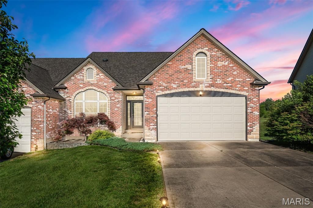 141 Canyon Creek Circle, Moscow Mills, MO 63362