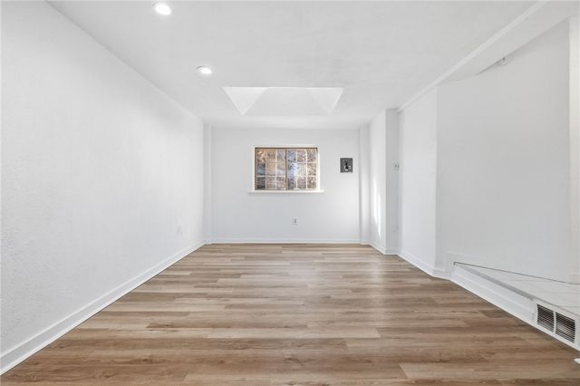 2830 Sussex Ave, Brookline, PA 15226