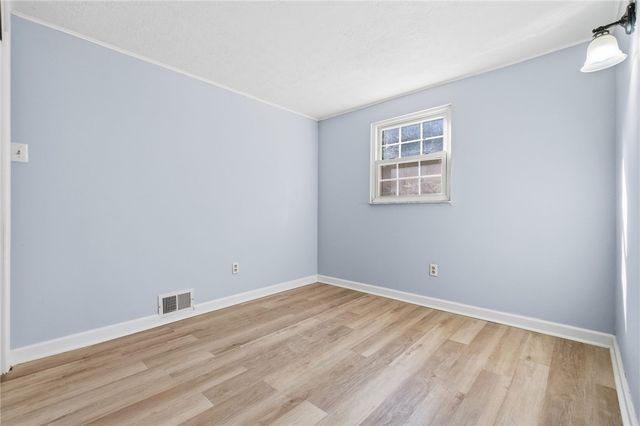 2830 Sussex Ave, Brookline, PA 15226