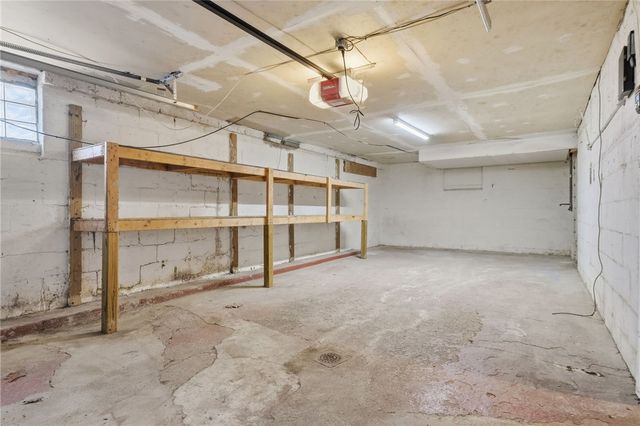 2830 Sussex Ave, Brookline, PA 15226