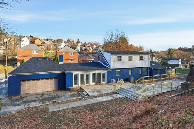 2830 Sussex Ave, Brookline, PA 15226