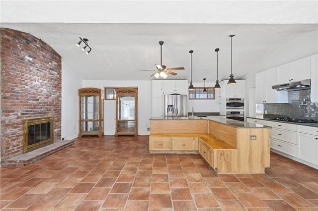 2830 Sussex Ave, Brookline, PA 15226