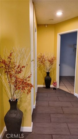 38616 Division, Palmdale, CA 93550