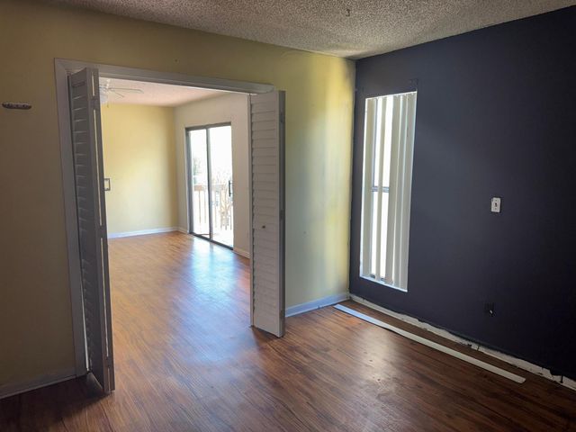 637 Executive Center Drive N205, West Palm Beach, FL 33401