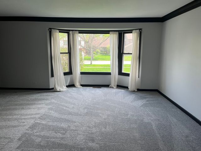 1914 Howard Street, Wheaton, IL 60187