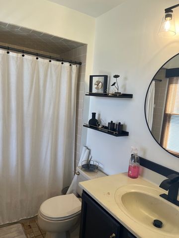 1914 Howard Street, Wheaton, IL 60187