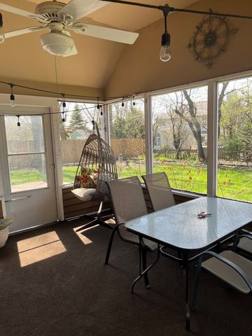 1914 Howard Street, Wheaton, IL 60187