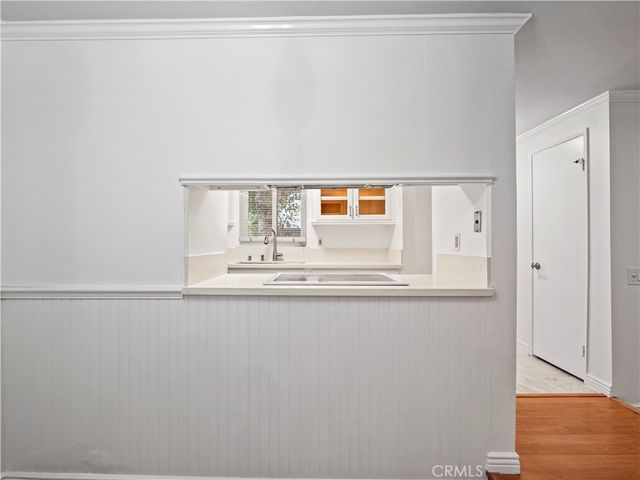 18411 Hatteras Street 138, Tarzana, CA 91356