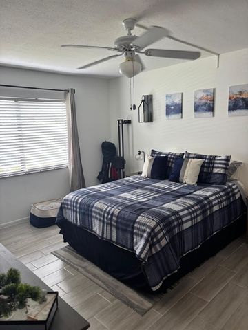 5689 GARDENS DRIVE, Sarasota, FL 34243