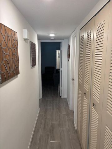 5689 GARDENS DRIVE, Sarasota, FL 34243