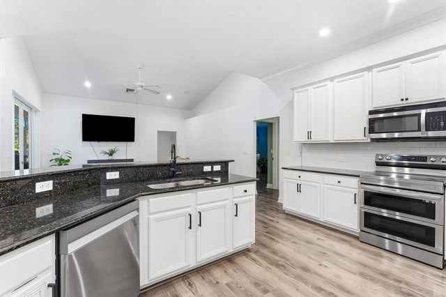 17225 80th Street N, Loxahatchee, FL 33470