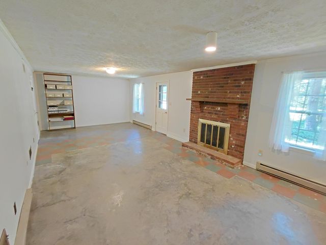529 Silverbrook Drive, Danville, KY 40422