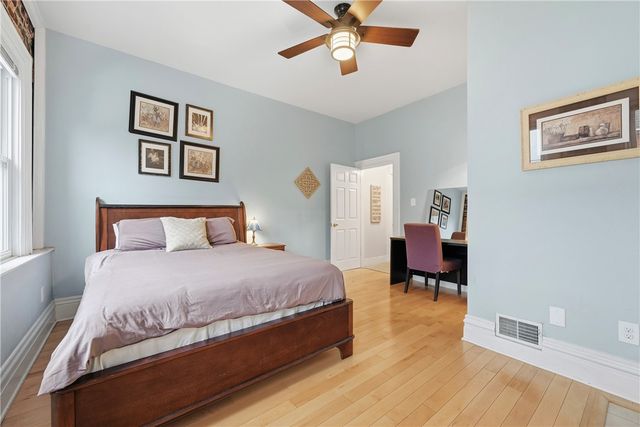 2120 Sidney St, South Side, PA 15203