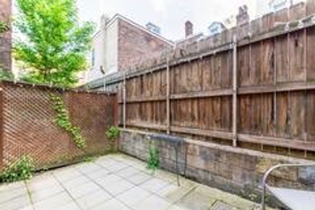 2120 Sidney St, South Side, PA 15203