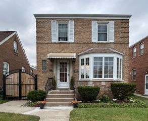 175 Martin Lane, Chicago Heights, IL 60411
