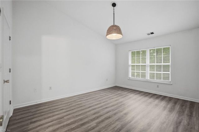 404 Egret Lndg Apt 304, Virginia Beach, VA 23454