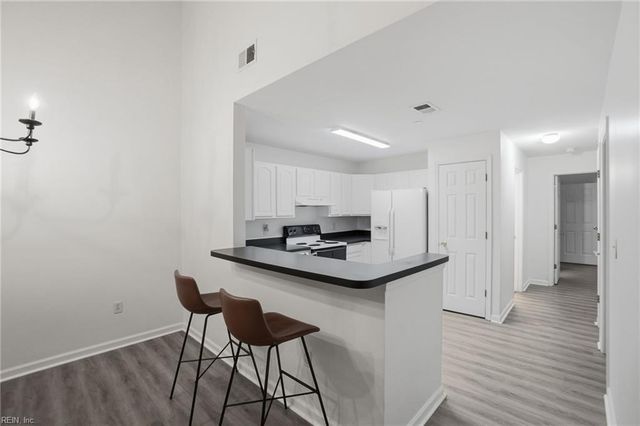 404 Egret Lndg Apt 304, Virginia Beach, VA 23454